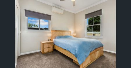 FULLY FURNISHED - CONTACT AGENT FOR AVAILABILITY - Photo 4