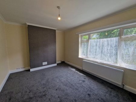 Eighth Avenue, Forest Town, NG19, Property for rent - Photo 2