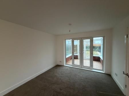 3 bedroom Terraced House To Let - Photo 1
