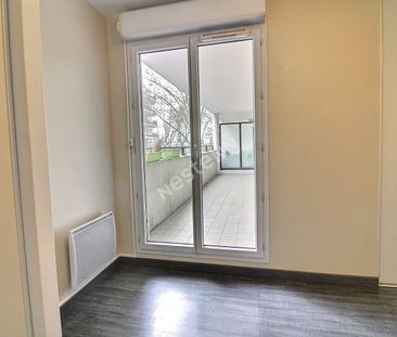 A LOUER - APPARTEMENT - 1 CHAMBRE - BALCON - UN GARAGE - Photo 5