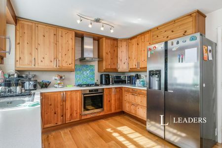 House share to rent - Photo 3