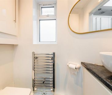 2 bedroom end of terrace house to rent - Photo 2