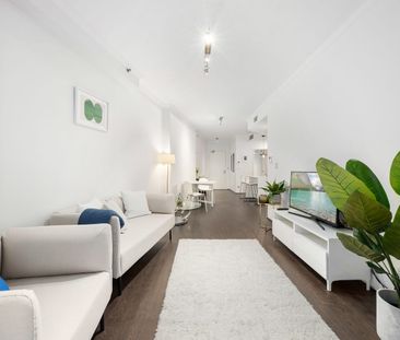 Simply Stunning One Bedroom Furnished Apartment Sydney CBD! - Photo 2