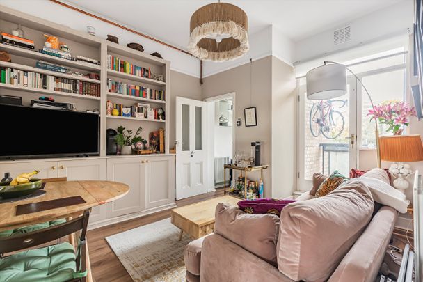 St. Stephens Terrace, Oval, SW8, London - Photo 1