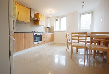 Five Bedroom House to rent in LONDON - Photo 5