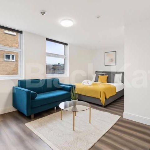 Recently refurbished studio flat to rent inc Wifi and Water - Photo 1