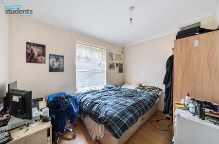 5 bedroom semi-detached house to rent - Photo 5