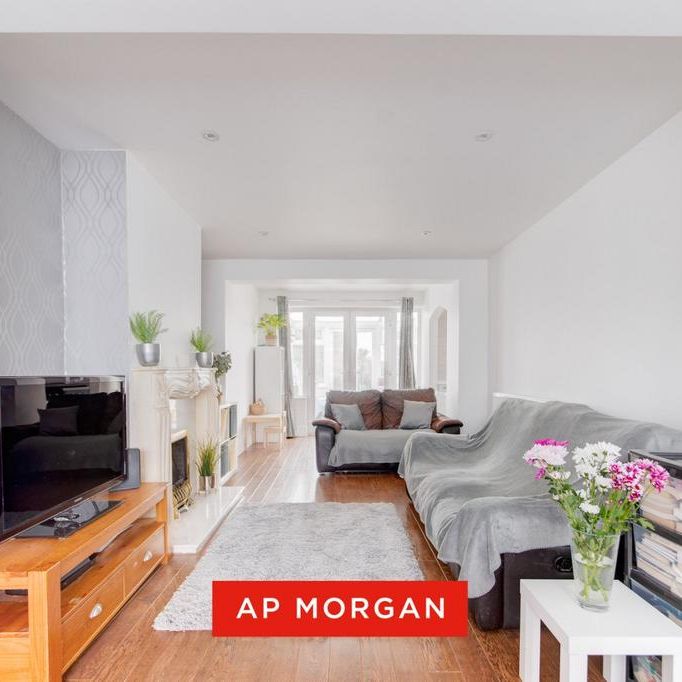 4 bedroom semi-detached house to rent - Photo 1