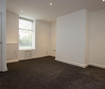 2 bedroom House To Let - Photo 5