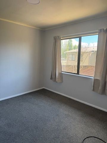 Unique Find in Kawaha Point - Photo 2