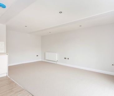1 bedroom duplex to rent - Photo 1