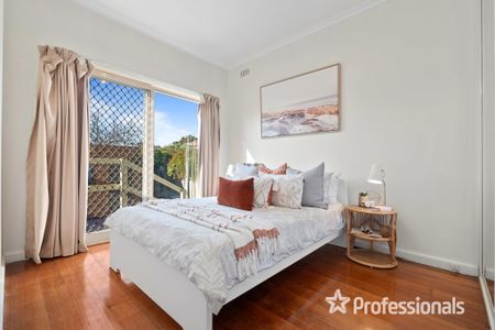 1/196 Lawrence Road, Mount Waverley VIC 3149 - Photo 3