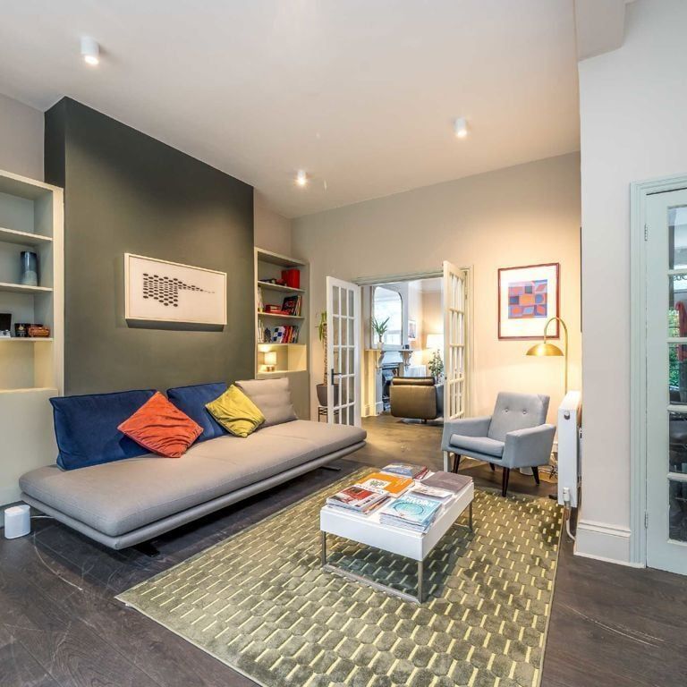 Sutton Lane North, W4 4HF, London - Photo 1