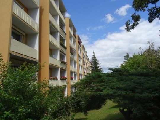 Gemütliche 2,5-Raum-Wohnung mit Balkon! - Foto 1