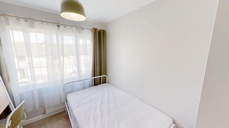 4 bedroom house to rent - Photo 3