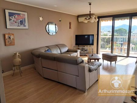 Location Appartement 4 pièces 87 m2 à Marseille 10 - Photo 5