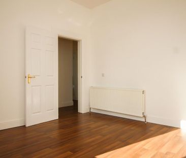 4 bedroom apartment to rent - Photo 3