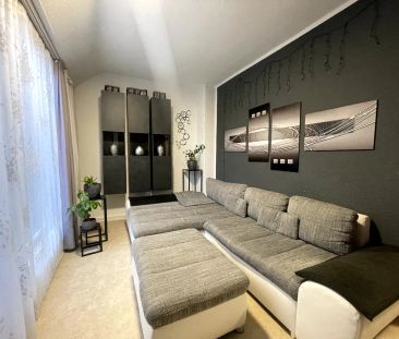 NAHE HELIOS: GEMÜTLICHE 2-ZIMMER-DG-WOHNUNG MIT BALKON ZU VERMIETEN! - Foto 1