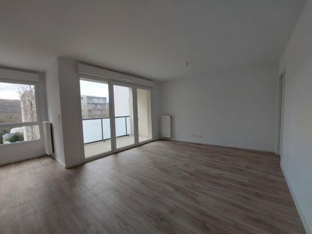 Location Appartement 2 pièces 49m² DEVILLE LES ROUEN 76250 - Photo 2