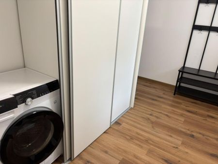 Pronájem bytu 1+kk 44 m2 - Fotografie 2