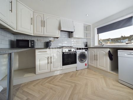 1 bed to rent in Theodore Place, Gillingham, ME7 - Photo 4