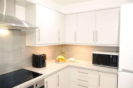 Leonard Court, Oakengates, Telford, TF2 - Photo 5