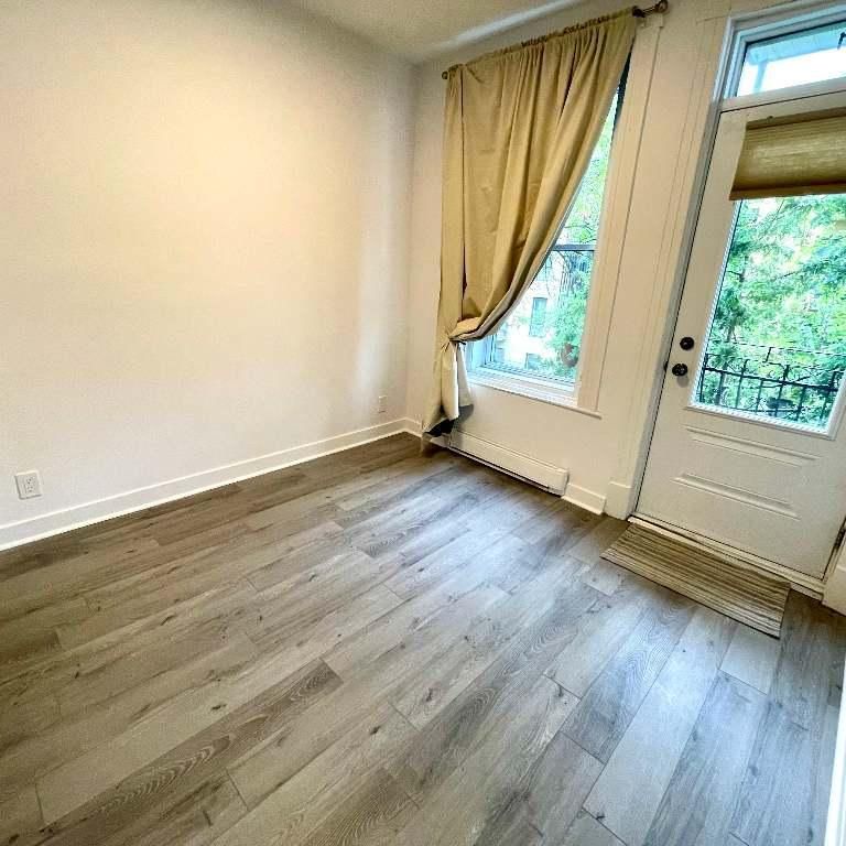 HOMA 3 1/2 complètement rénové à neuf! - Photo 1