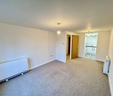 Trivett Sqaure, Nottingham, NG1 - Photo 1