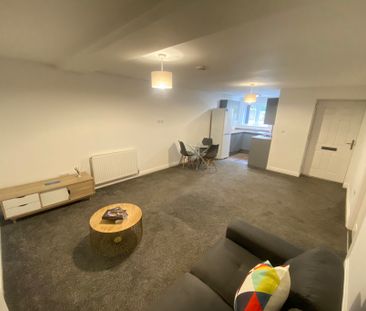 Hendal Rise, Wakefield - Photo 1