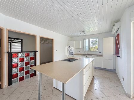 Location Maison 5 pièces 152m² MACOURIA 97355 - Photo 3