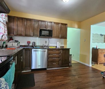 For Lease - 44 Loradeen Crescent Unit# Main, Toronto, Ontario - Photo 6