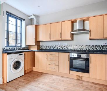 2 bedroom property to rent - Photo 2