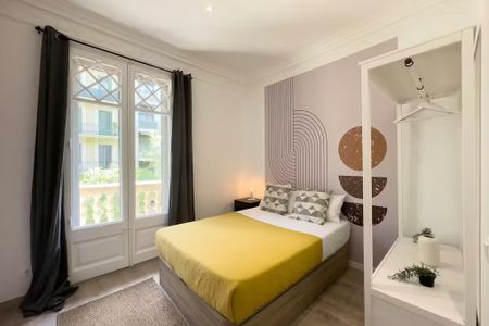 Carrer de Viladomat, Barcelona, Catalonia 08015 - Photo 4