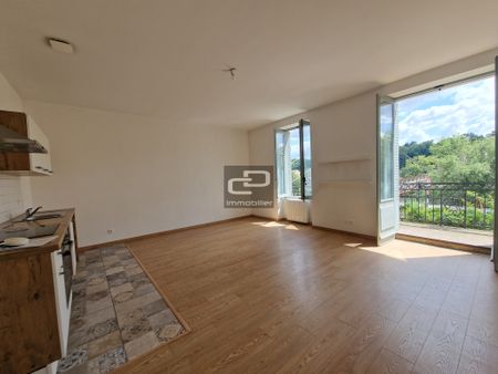 Location Appartement 3 pièces 56m² COUZON AU MONT D OR 69270 - Photo 2
