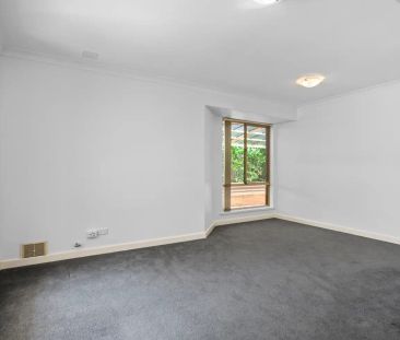 “CONVENIENT LOCATION - EASY CARE FAMILY RESIDENCE” - Photo 2