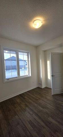 For Lease - 69 Hillcroft Way, Kawartha Lakes, Ontario - Photo 5