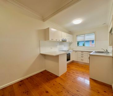 Ideal Coastal Home - Comfortable & Convenient - Photo 5