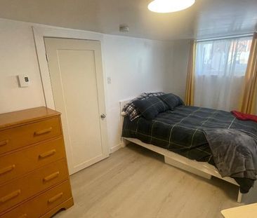 Chambre à louer tout inclus / Bedroom for rent Room for rent all in... - Photo 3