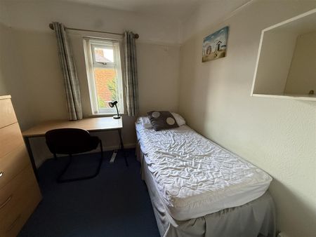 21 Well Street - Photo 5