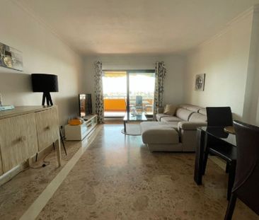 2 Bedroom Apartment For Rent in San Pedro de Alcántara, Málaga - Photo 1