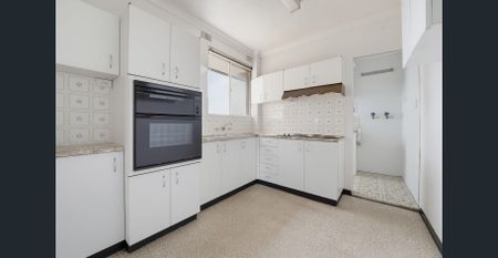 Spacious Mascot 3 Bedroom Apartment - Photo 3