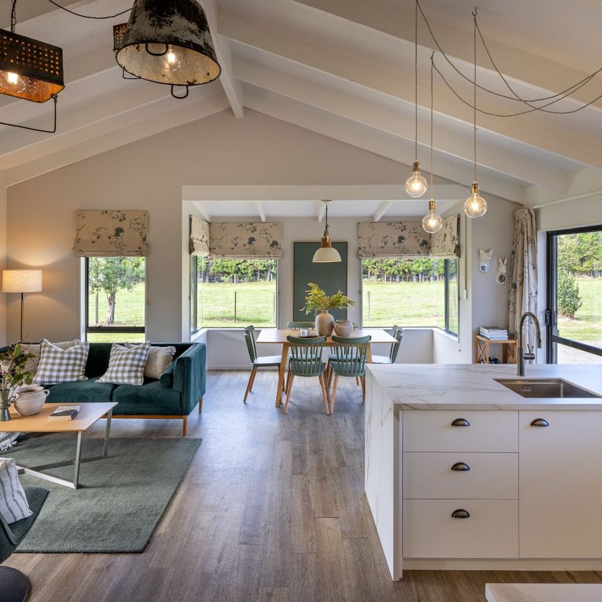 Te Horo - 4 Bedrooms - Photo 1