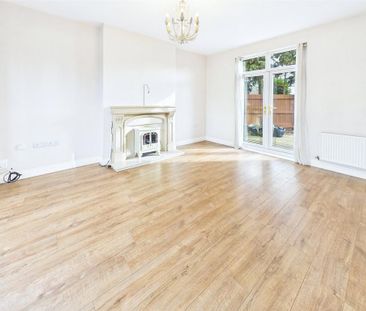 3 bedroom detached house to rent - Photo 2