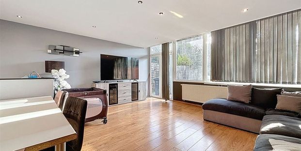 Appartement te huur in Flémalle-Haute voor € 850 met 2 slaapkamers - Foto 1