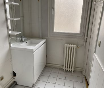 Location Appartement 3 pièces 77m² - Photo 4