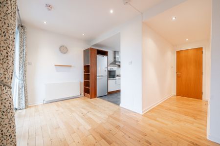 Glasgow Harbour Terrace - Photo 2