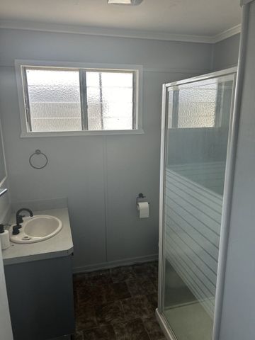 Spacious 3-Bed Family Home | Walk to School & Club! - Photo 5