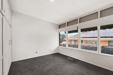 1 Golden Grove, Ringwood - Photo 3