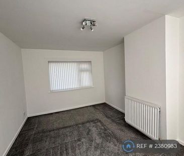 2 bedroom semi-detached house to rent - Photo 3