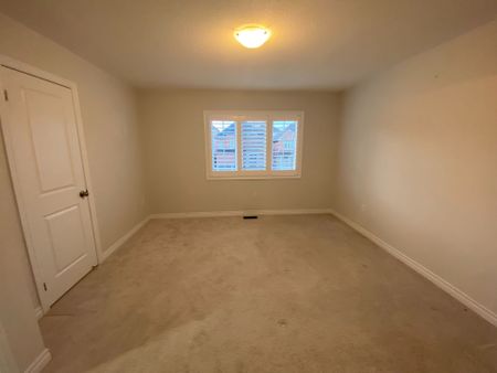 For Lease - 226 Lyle Drive, Clarington, Ontario - Photo 3